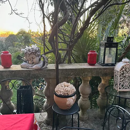 Bed & Breakfast Residenza Ca' Degli Enzi 3*